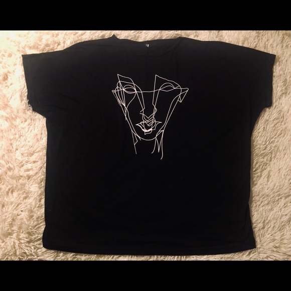 🔥🔥🔥Artsy tee with Mystery Sz. XL - Picture 2 of 3